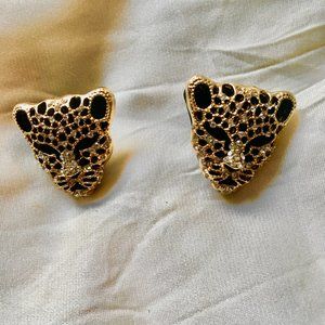New listing Rhinestone goldtone leopard head post earrings